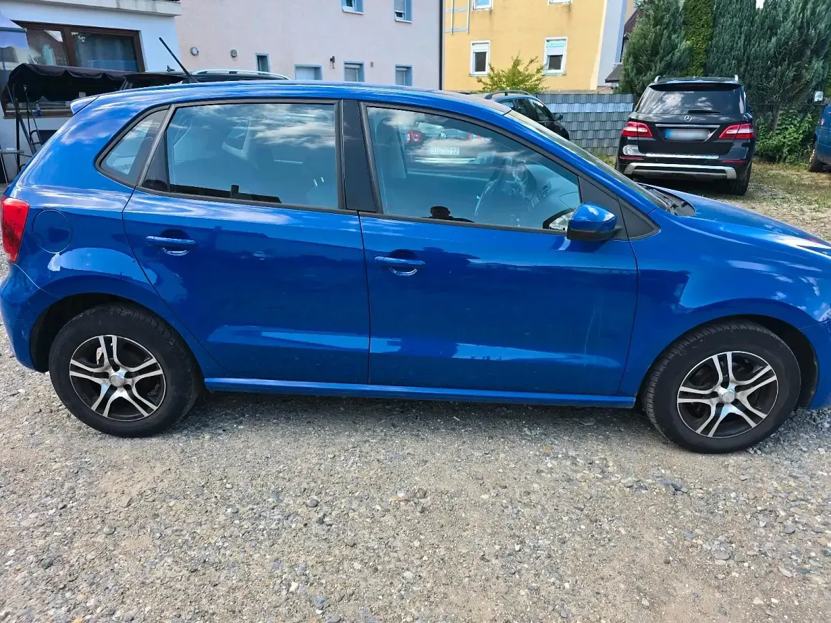Gebraucht VW Polo 70 PS (51 kW) 2010 Blau Kleinwagen
