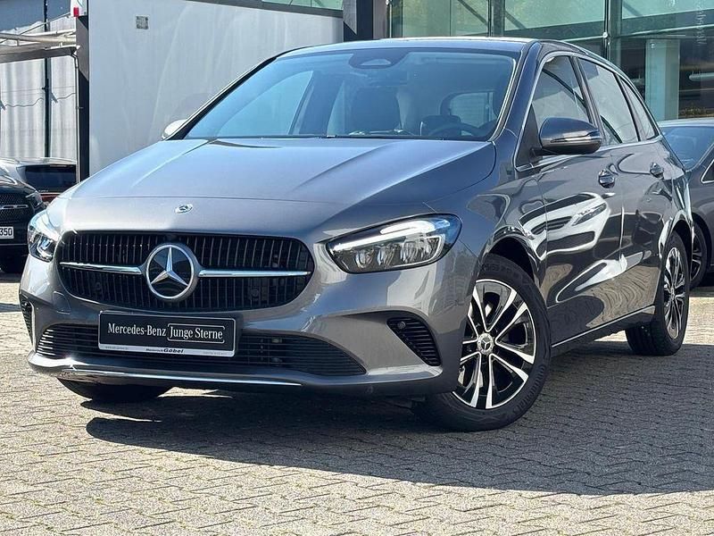 Grau Gebraucht 2024 Mercedes B250e Progressive Van / Kleinbus | 38.450 € - Bild 1/4