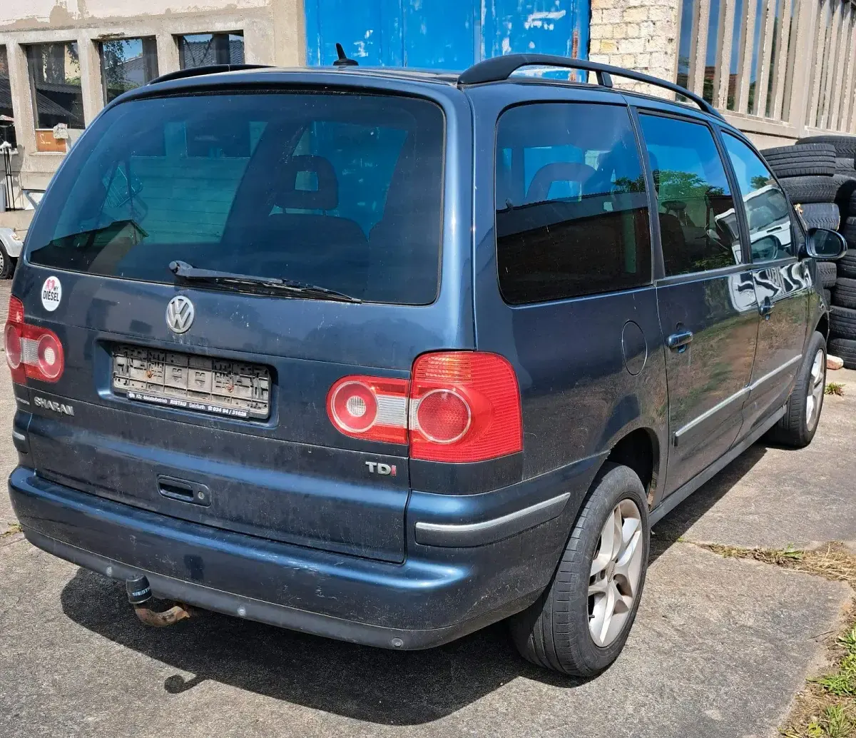 Gebraucht VW Sharan 115 PS (84 kW) 2004 Van / Kleinbus