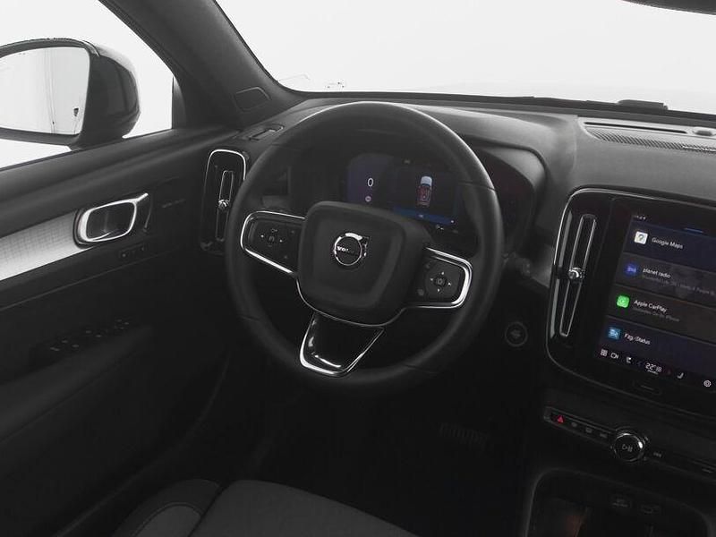 Gebraucht Volvo XC40 Plus 163 PS (119 kW) 2023 Schwarz SUV