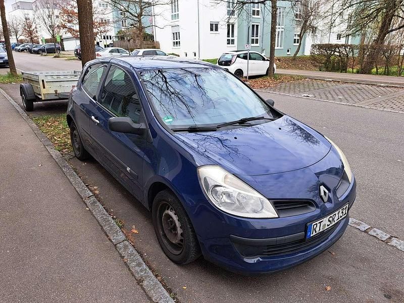Gebraucht Renault Clio II Dynamique 75 PS (55 kW) 2008 Limousine