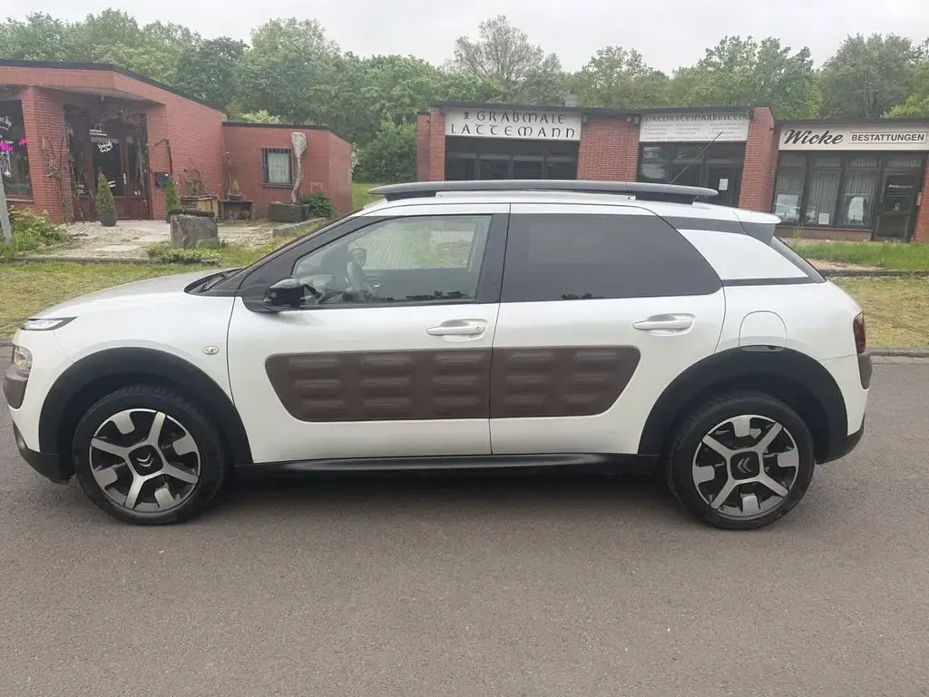 Gebraucht Citroën C4 82 PS (60 kW) 2015 Weiß Limousine