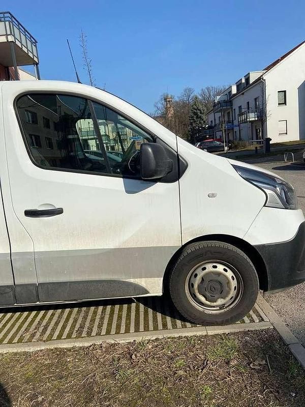 Gebraucht Renault Trafic Komfort 120 PS (88 kW) 2021 Weiß Van / Kleinbus