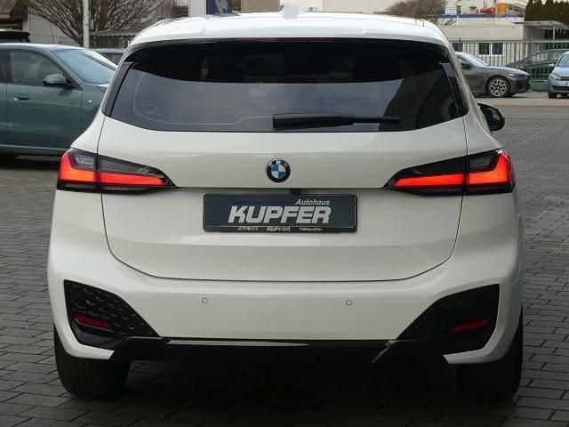 Gebraucht BMW 220 Active Tourer Performance 150 PS (110 kW) 2025 Weiß Van / Kleinbus