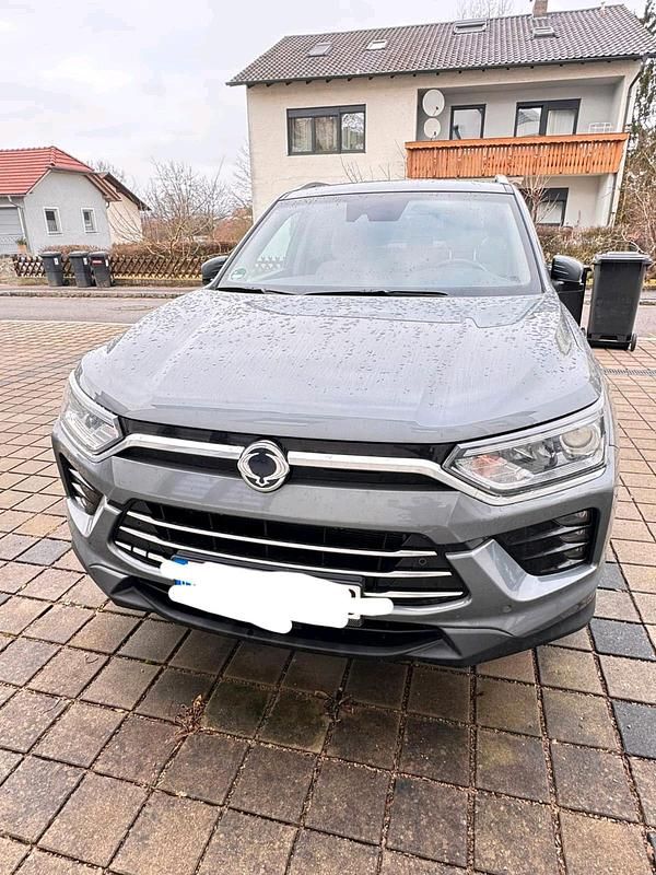 Silber Gebraucht 2023 Ssangyong (KGM) Korando Quartz SUV | 18.500 € (Fairer Preis) - Bild 1/4