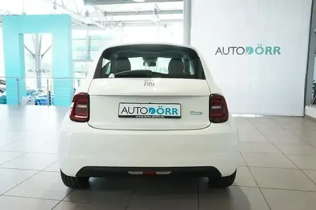 Gebraucht Fiat 500e 86 kW (118 PS) 2023 Weiß Kleinwagen