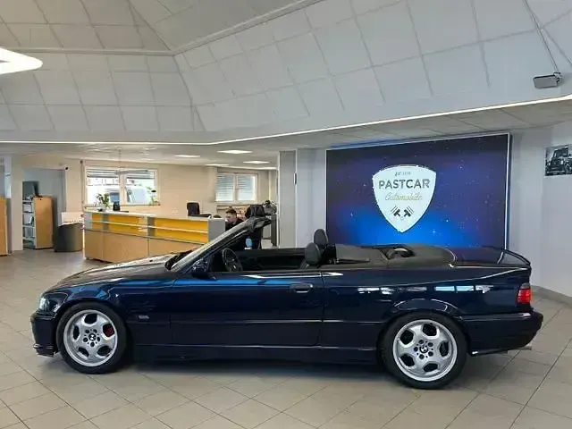Gebraucht BMW 318 Basis 150 PS (110 kW) 1995 Blau