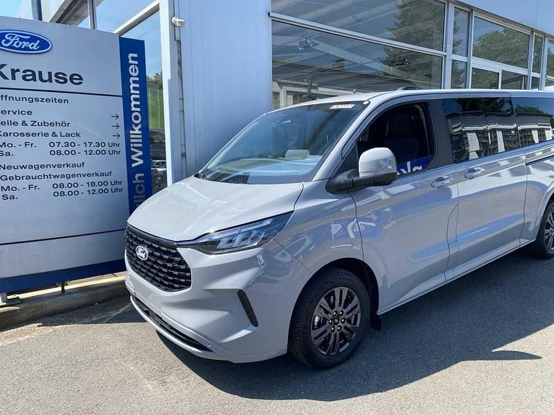 Gebraucht Ford Tourneo Custom Titanium 170 PS (125 kW) 2025 Fancygrau Van