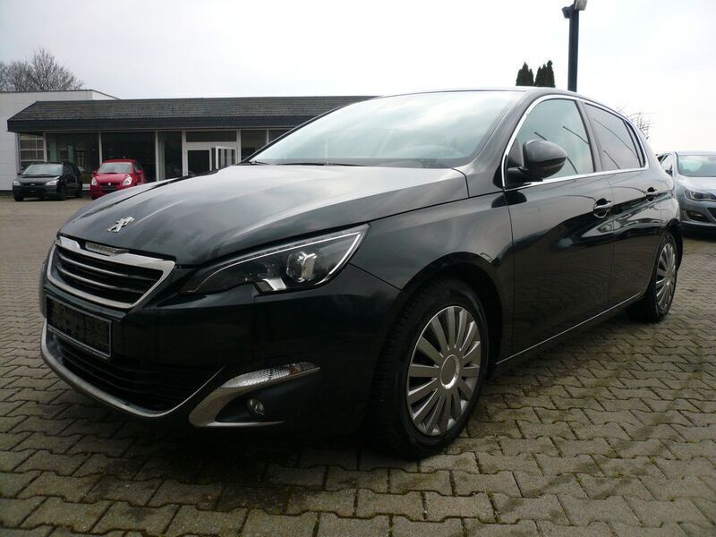 Schwarz Gebraucht 2016 Peugeot 308 Allure Limousine | 7.990 € (Fairer Preis) - Bild 1/4