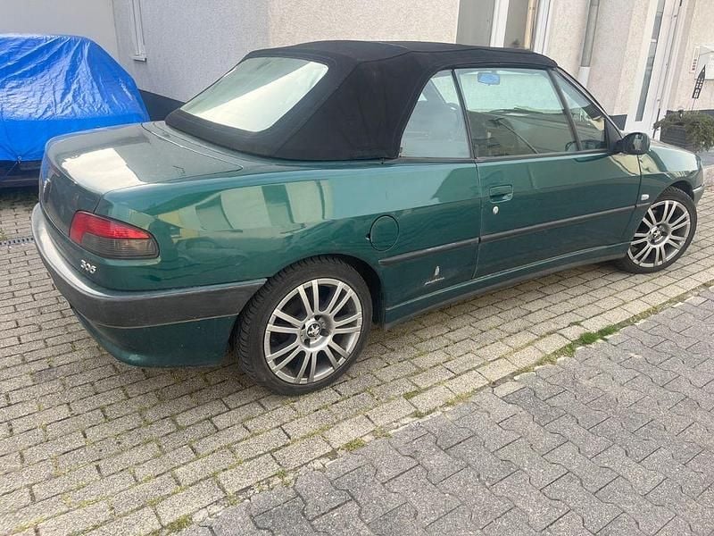 Gebraucht Peugeot 306 Cabriolet 98 PS (72 kW) 2001 Grün Cabrio