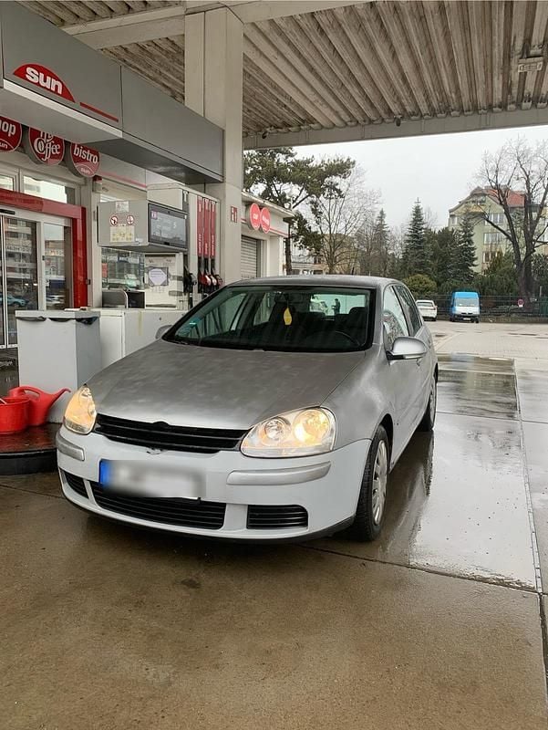 Gebraucht VW Golf V 105 PS (77 kW) 2007 Silber Limousine