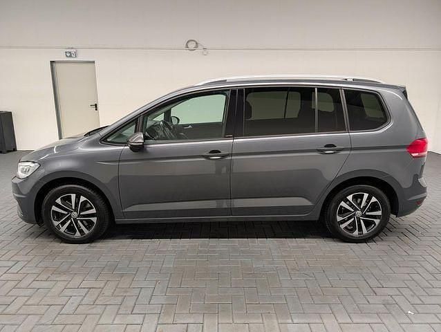 Gebraucht VW Touran United 150 PS (110 kW) 2020 Grau Van / Kleinbus