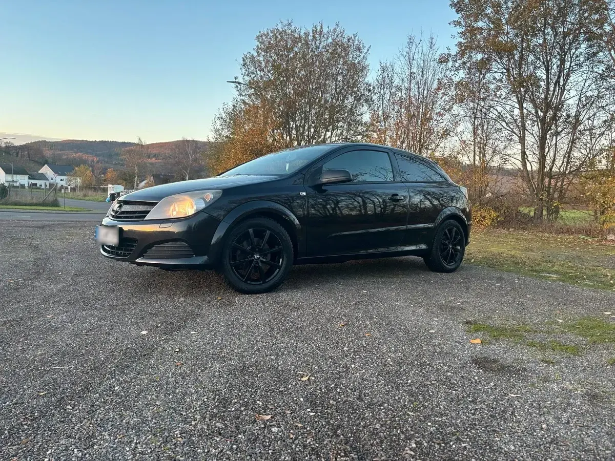 Gebraucht Opel Astra 91 PS (66 kW) 2005 Schwarz Kleinwagen