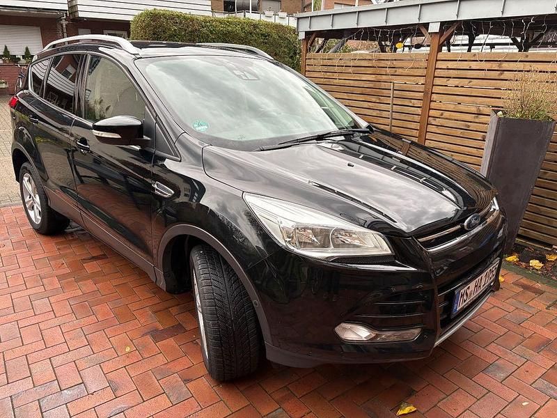 Gebraucht 2016 Ford Kuga Titanium SUV | 11.900 € (Guter Preis) - Bild 1/4