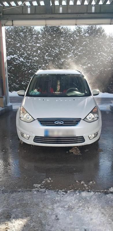 Weiß Gebraucht 2012 Ford Galaxy Van / Kleinbus | 4.200 € (Guter Preis) - Bild 1/4