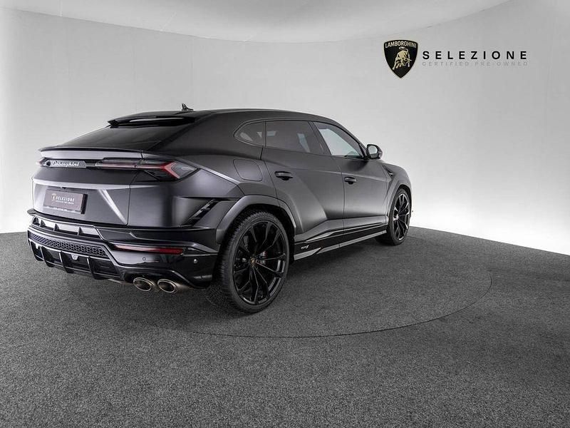 Gebraucht Lamborghini Urus 666 PS (489 kW) 2023 Nero helene SUV
