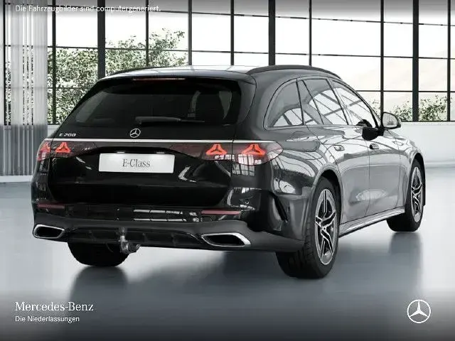 Gebraucht Mercedes E200 Sport 204 PS (150 kW) 2025 Graphitgrau Kombi
