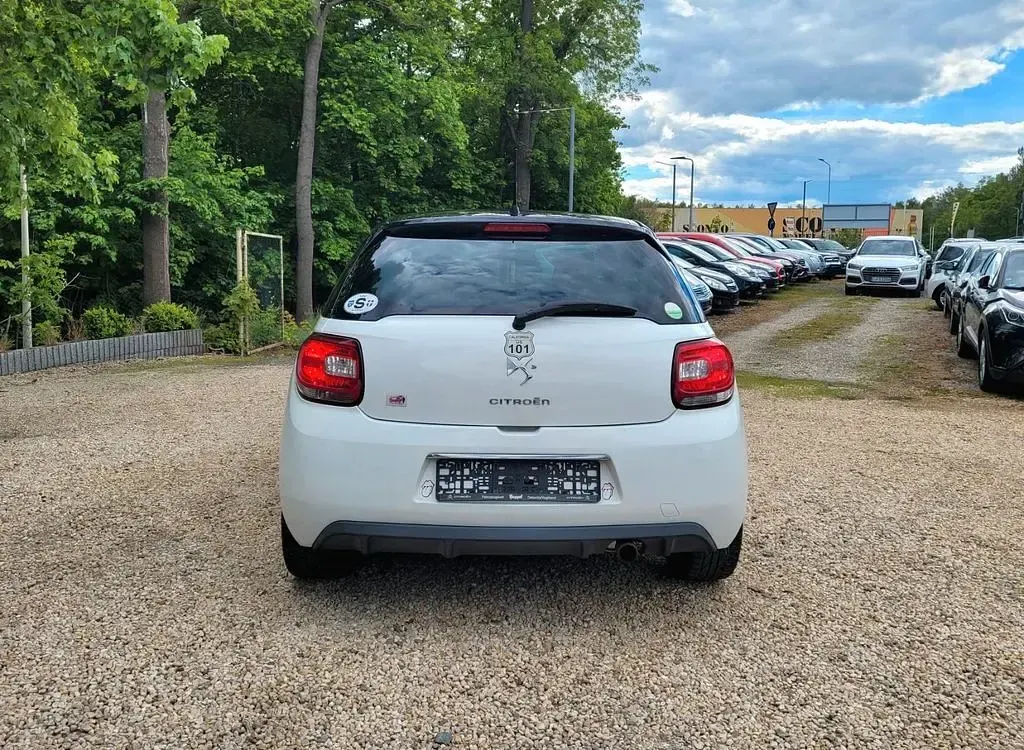 Gebraucht Citroën DS3 So Chic 120 PS (88 kW) 2013 Lack weiss banquise + schwarz Kleinwagen