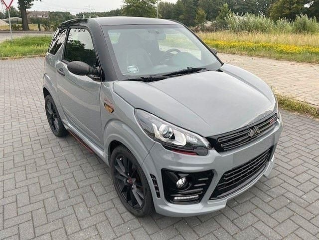 Grau Gebraucht 2021 Ligier JS50 Kleinwagen | 14.500 € (Fairer Preis) - Bild 1/4