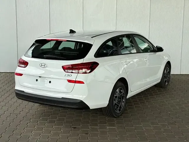 Neu Hyundai i30 95 PS (69 kW) 2025 (atlas white ) Kombi