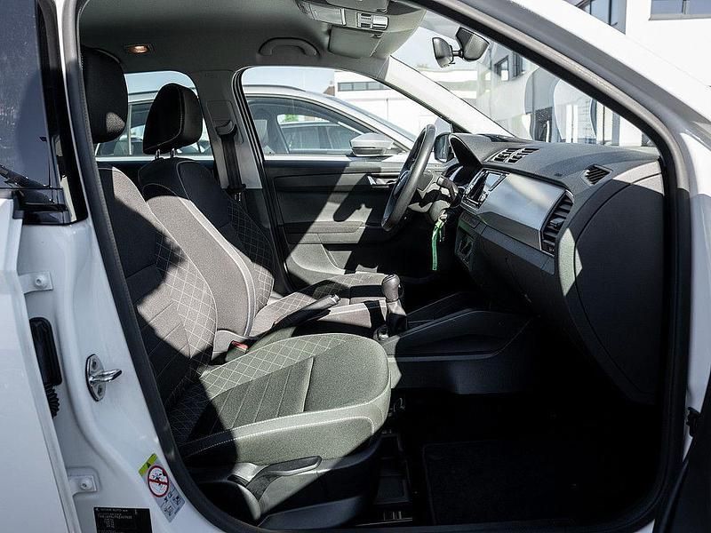 Gebraucht Skoda Fabia Ambition 60 PS (44 kW) 2022 Weiß Kleinwagen