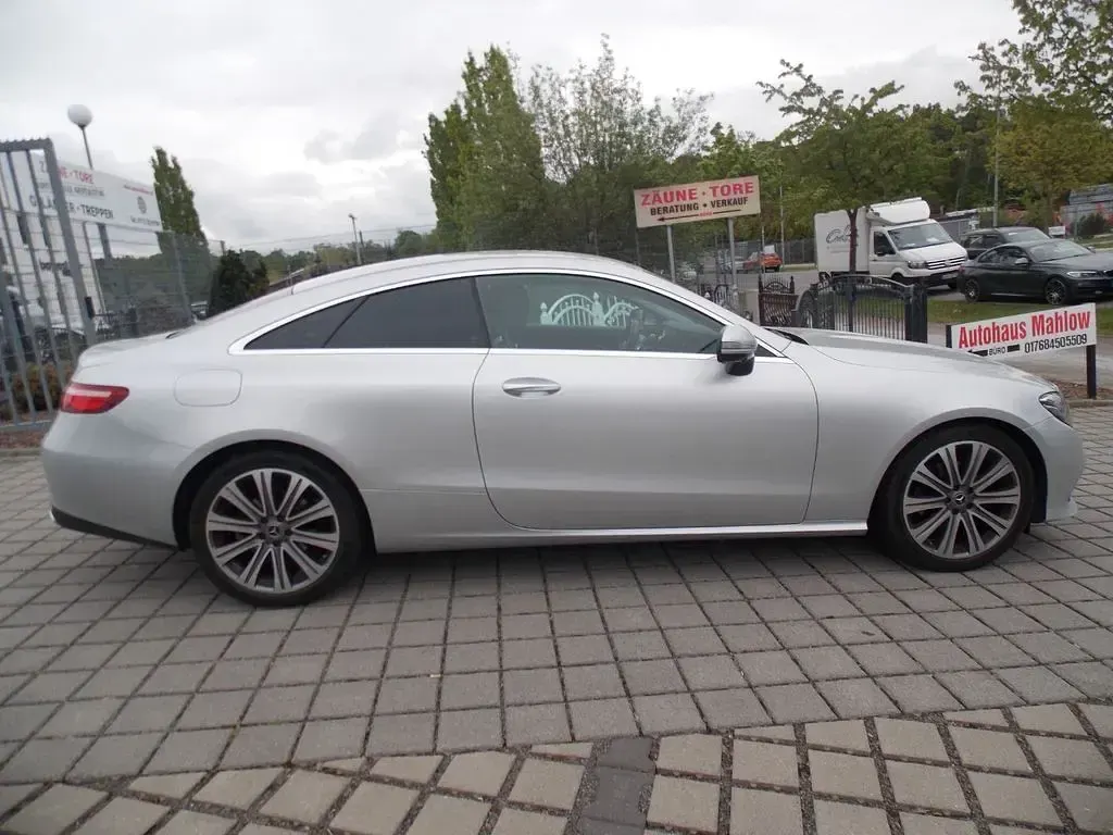 Gebraucht Mercedes E200 Avantgarde 184 PS (135 kW) 2018 Iridiumsilber Coupé