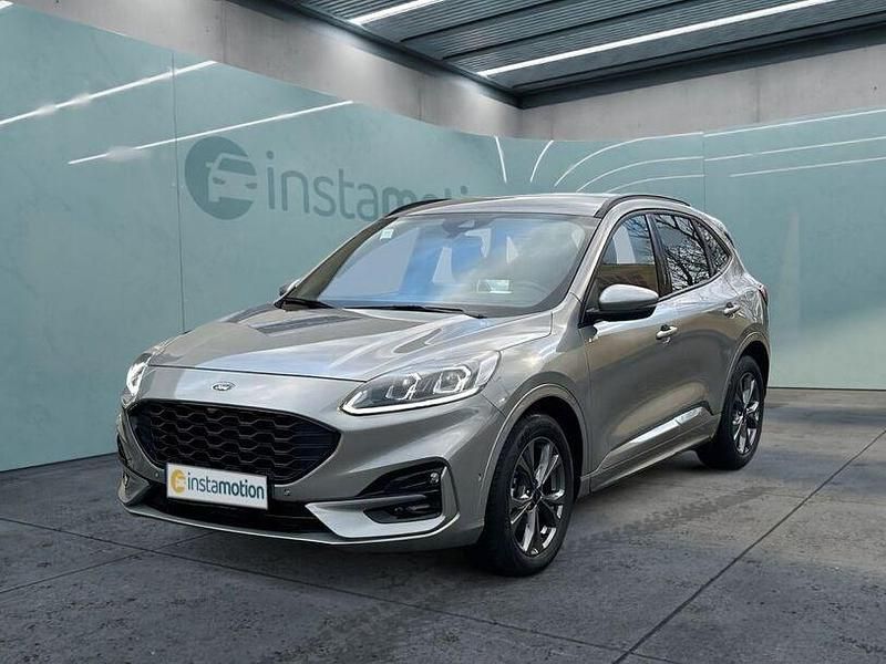 Gebraucht Ford Kuga 120 PS (88 kW) 2023 Silber SUV
