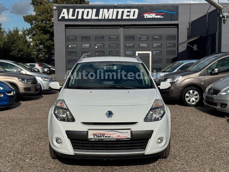 Weiß Gebraucht 2009 Renault Clio II Luxe Limousine | 5.999 € (Etwas zu teuer) - Bild 1/4