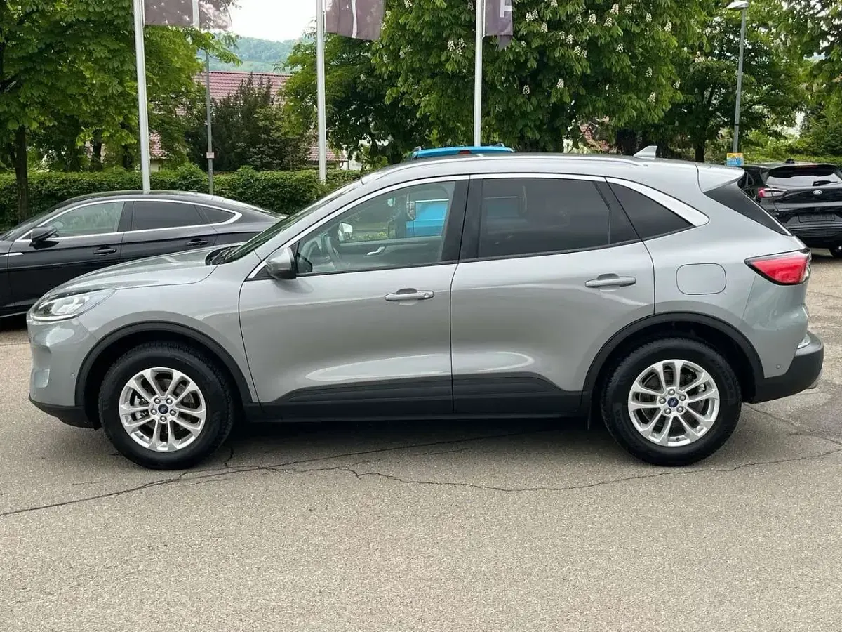 Gebraucht Ford Kuga Titanium X 190 PS (139 kW) 2023 Silber SUV