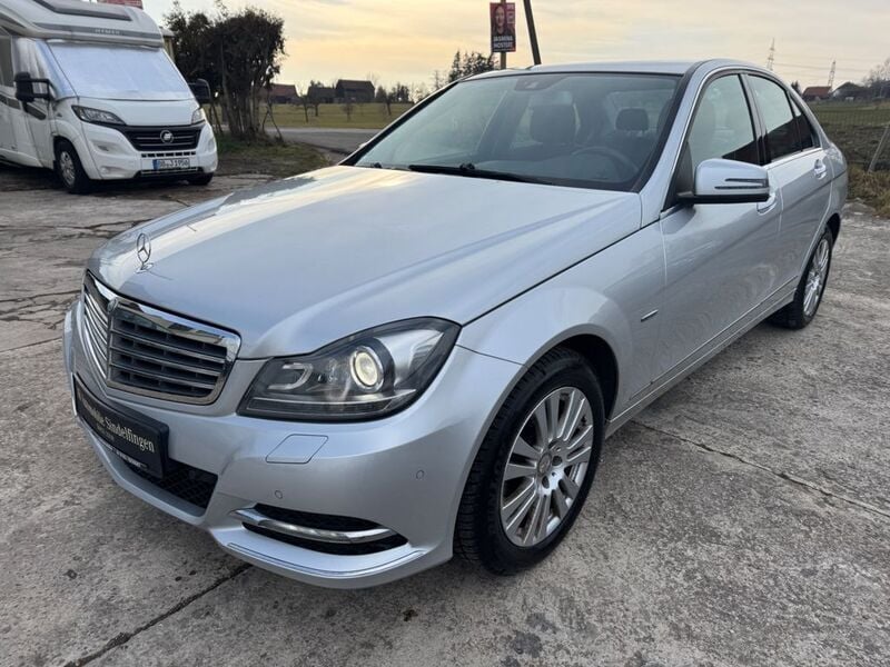 Silber Gebraucht 2011 Mercedes C180 Limousine | 9.250 € (Guter Preis) - Bild 1/4