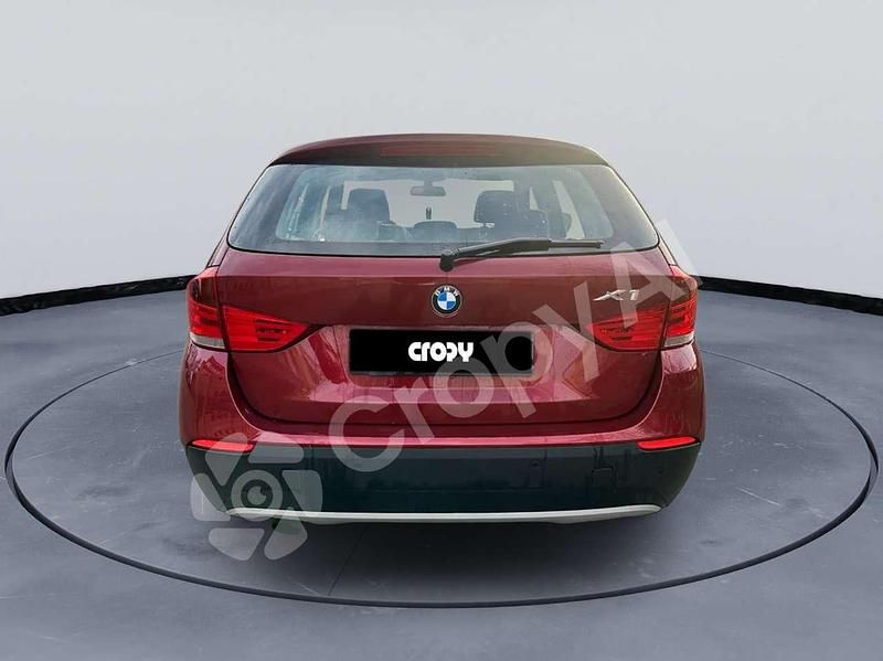 Gebraucht BMW X1 150 PS (110 kW) 2012 Rot SUV