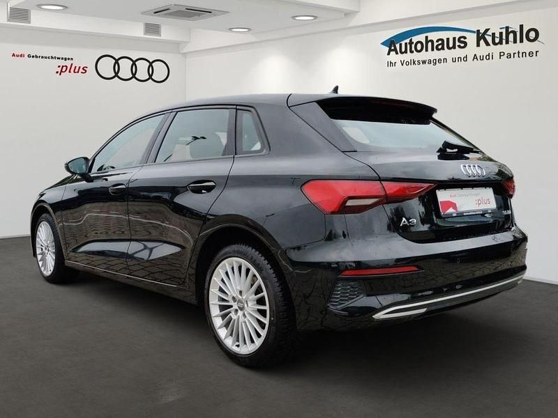 Second-hand Audi A3 Ambiente 150 CP (110 kW) 2021 Negru Berlinǎ