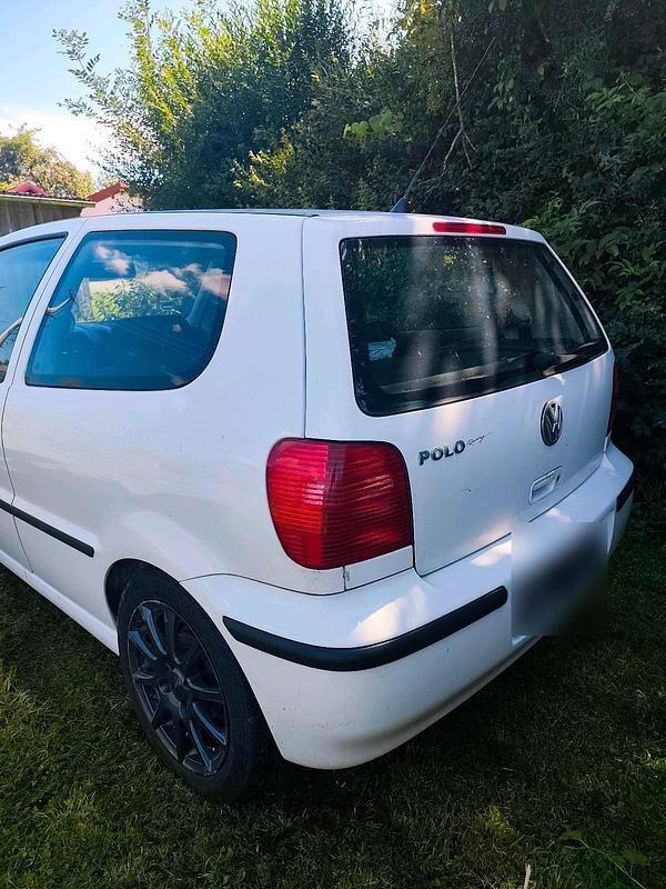 Second-hand VW Polo 60 CP (44 kW) 2000 Alb Hatchback