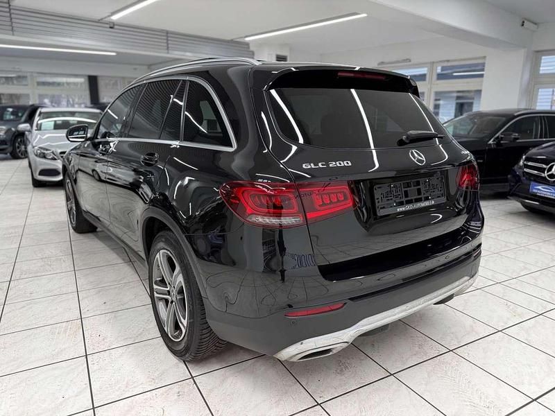Gebraucht Mercedes GLC200 AMG line 211 PS (155 kW) 2019 Schwarz SUV