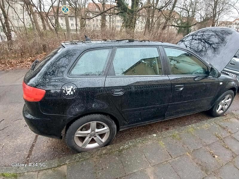 Schwarz Gebraucht 2004 Audi A3 Sportback Kleinwagen | 1.800 € (Guter Preis) - Bild 1/4