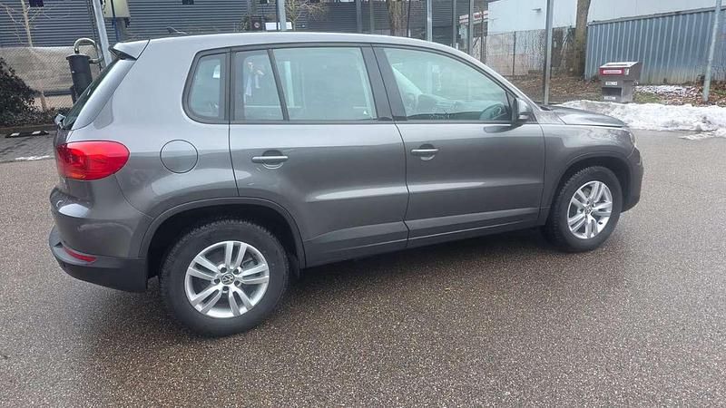 Gebraucht VW Tiguan Trendline 122 PS (89 kW) 2014 SUV
