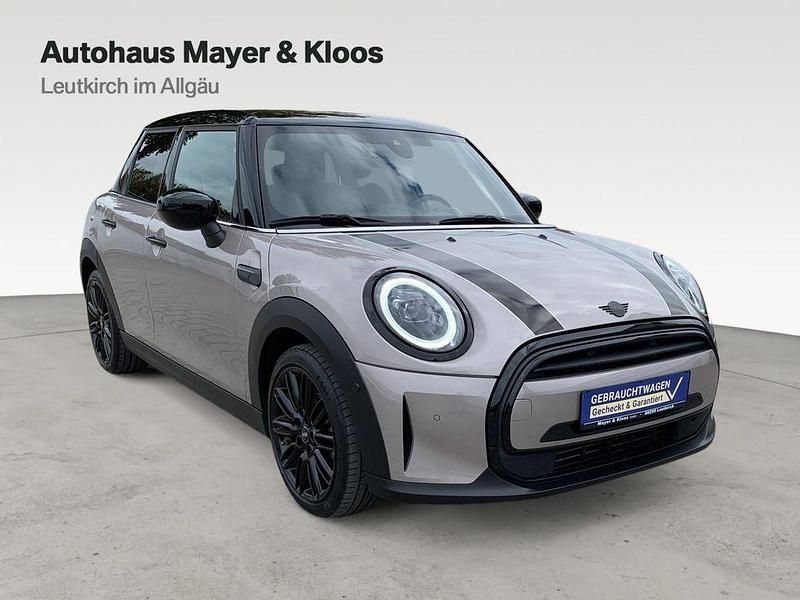 Grau Gebraucht 2021 Mini Cooper Classic Kleinwagen | 22.900 € (Teuer) - Bild 1/4