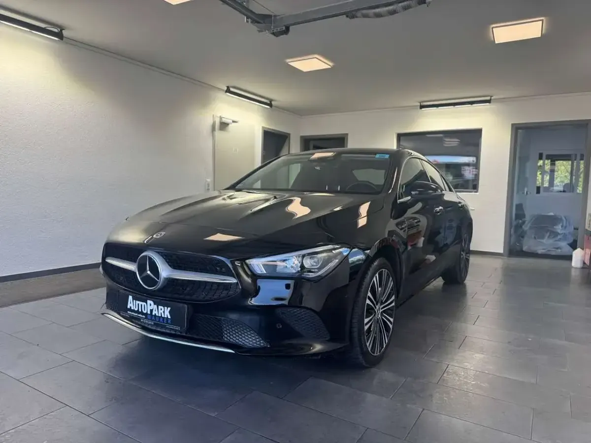 Gebraucht Mercedes CLA250e Progressive 160 PS (117 kW) 2022 Nachtschwarz Coupé