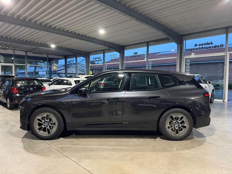 Gebraucht BMW iX 239 kW (326 PS) 2022 Grau SUV