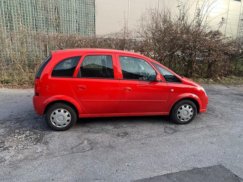 Gebraucht Opel Meriva 90 PS (66 kW) 2009 Rot Van / Kleinbus