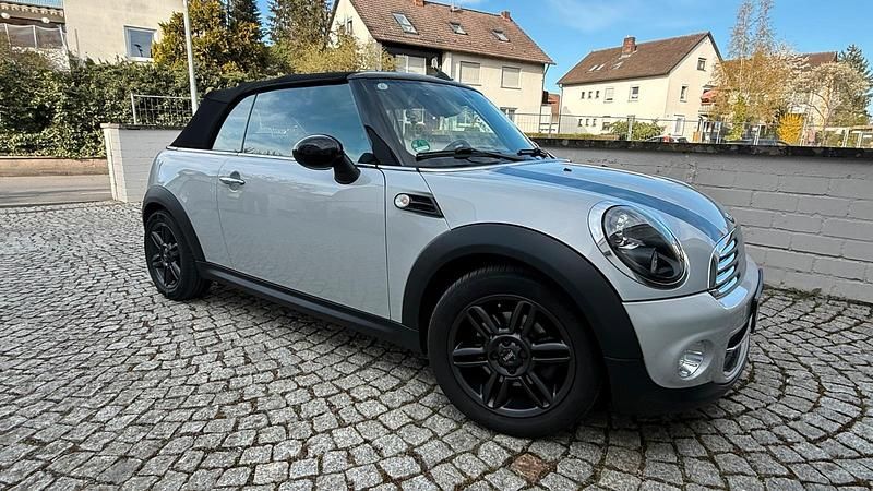 Second-hand Mini Cooper Cabriolet 122 CP (89 kW) 2012 Argintiu Cabrio