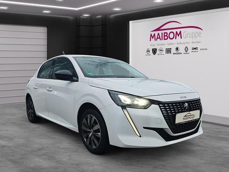 Gebraucht Peugeot 208 101 PS (74 kW) 2023 Weiß Kleinwagen