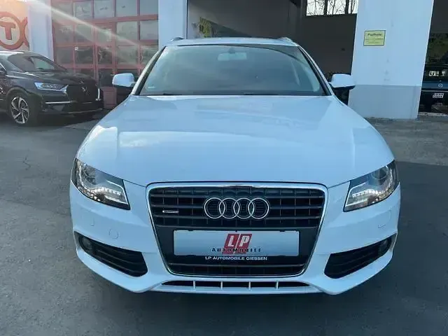 Gebraucht Audi A4 Ambiente 210 PS (154 kW) 2010 Weiß Kombi