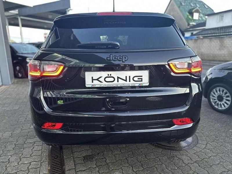 Gebraucht Jeep Compass Altitude 131 PS (96 kW) 2023 Solid black SUV
