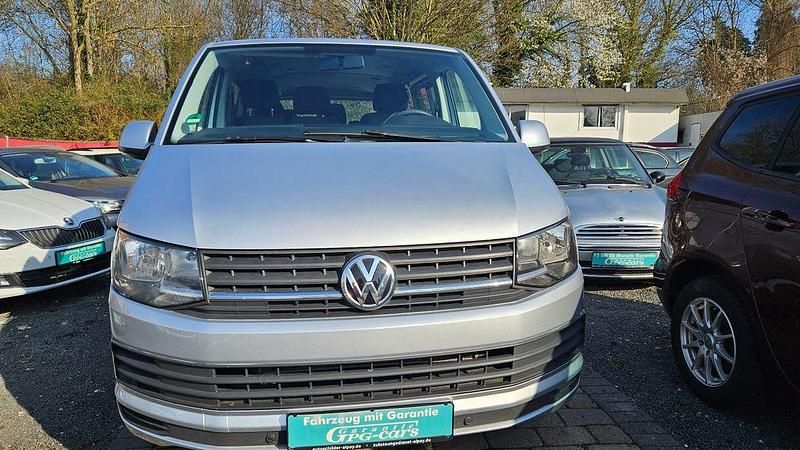 Gebraucht VW Transporter 150 PS (110 kW) 2018 Reflexsilber metallic Van