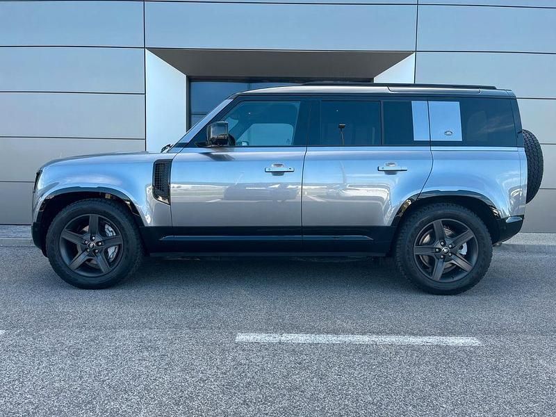 Gebraucht Land Rover Defender SE Dynamic 300 PS (220 kW) 2022 Grau SUV