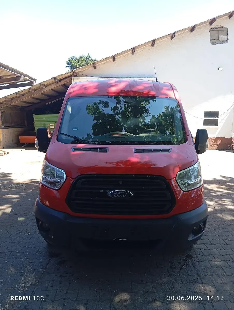 Second-hand Ford Transit 155 CP (114 kW) 2014 Roșu Monovolum