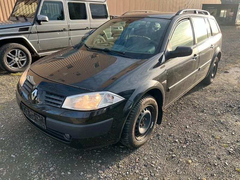 Schwarz Gebraucht 2004 Renault Mégane II Limousine | 999 € (Guter Preis) - Bild 1/4