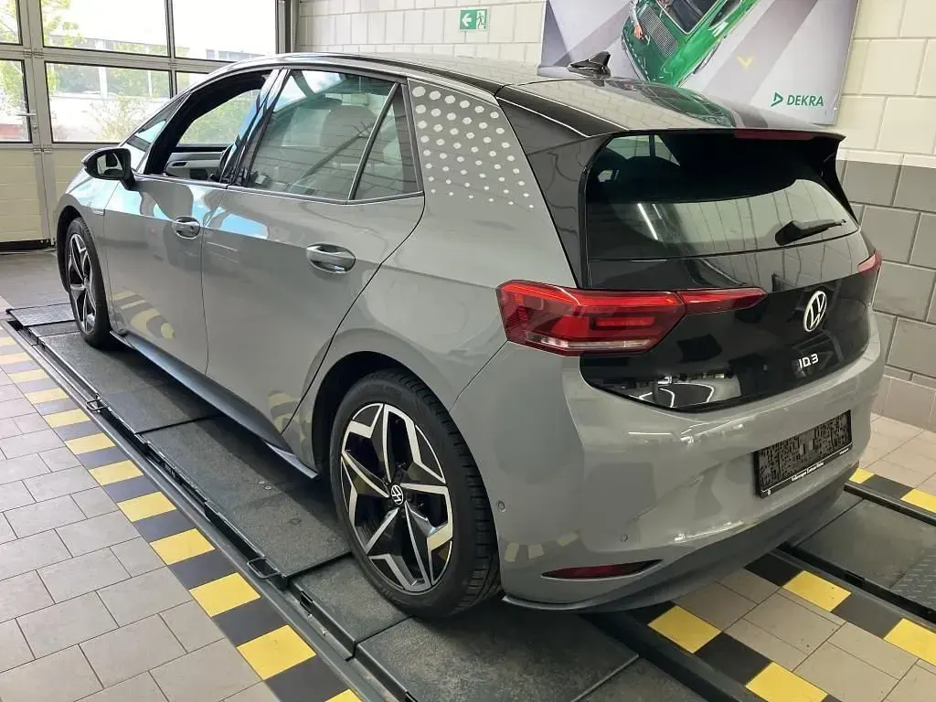 Gebraucht VW ID.3 Pro 150 kW (204 PS) 2023 Grau Kleinwagen