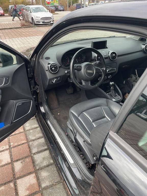 Gebraucht Audi A1 S-Line 122 PS (89 kW) 2011 Schwarz Kleinwagen